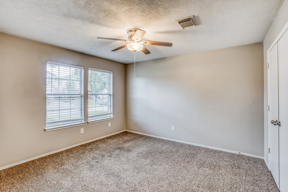 Building Photo - 4931 Winding View Ln
