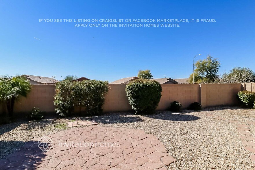 Building Photo - 7004 S 30th Ln