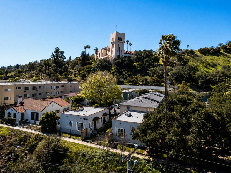Interior Photo - 4707 N. Figueroa St