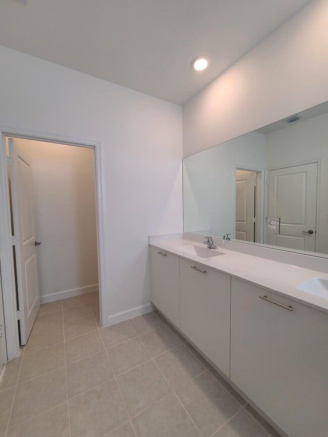 Building Photo - 12725 NW 24th Ave