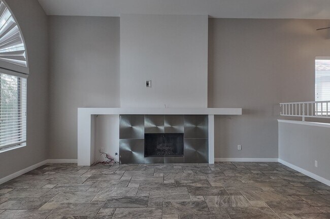 Building Photo - Modern Comfort with Pool & Spa in The Lakes – Solar Equipped Home