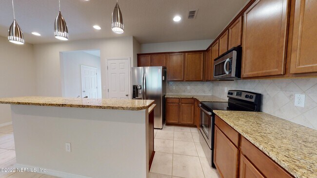 Building Photo - 7027 Coldwater Dr