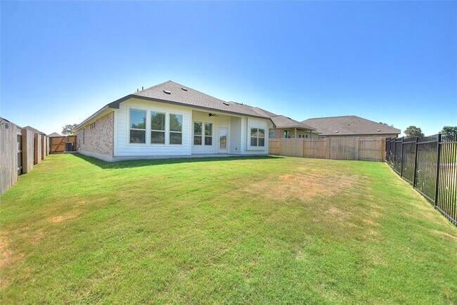 Building Photo - 1449 Morning View Rd