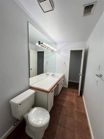 Building Photo - 1720 Plummer Dr