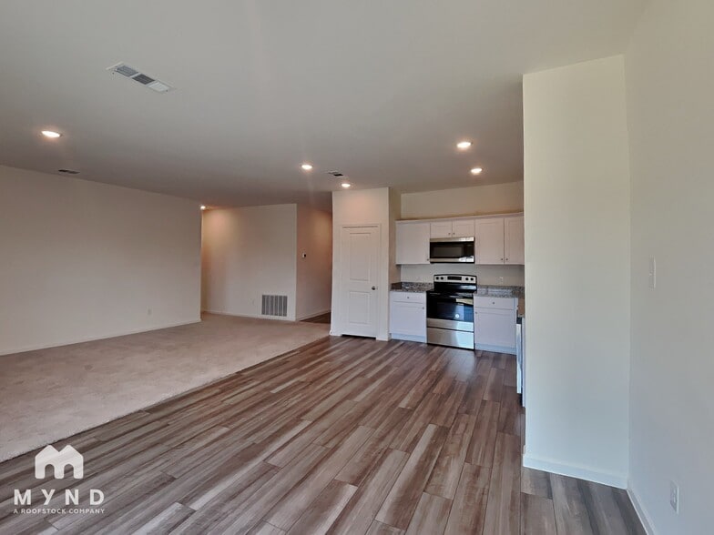 Building Photo - 5549 Ladytown Ln