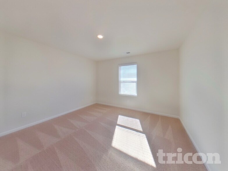 Building Photo - 4012 Reinfield Dr