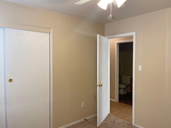 Building Photo - 2315 Iron Gate Trail SW