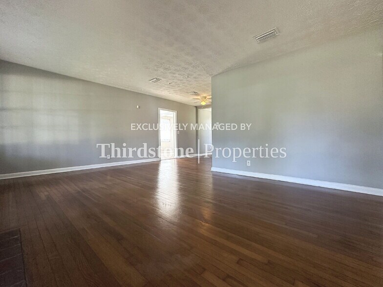 Building Photo - 1216 Hamilton St