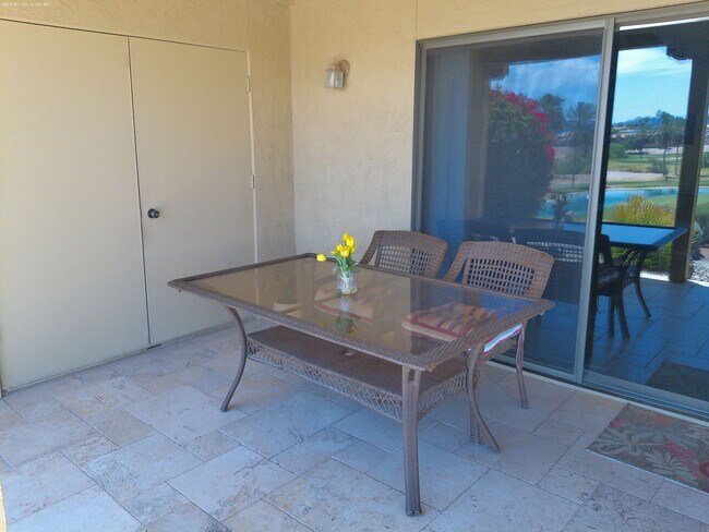 Building Photo - Charming Golf Course Condo for Rent – Residential Estates