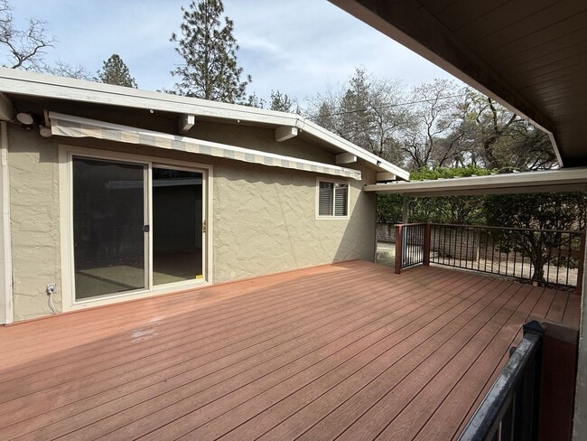 Building Photo - 174 Sunset Ln