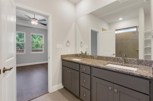 Building Photo - 3609 San Clemente Dr