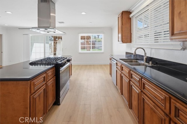 Building Photo - 24324 Victory Blvd