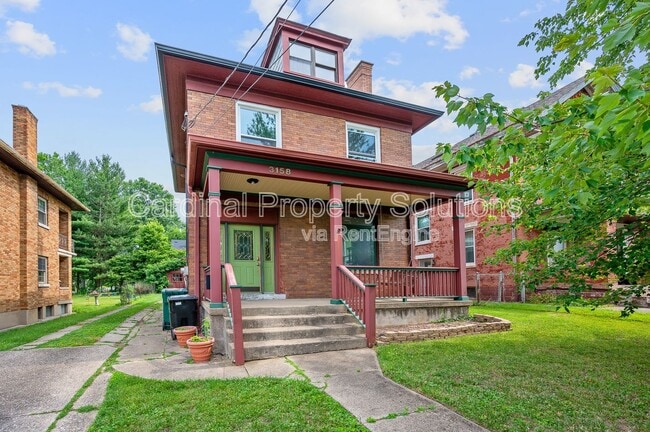Building Photo - 3158 Montana Ave
