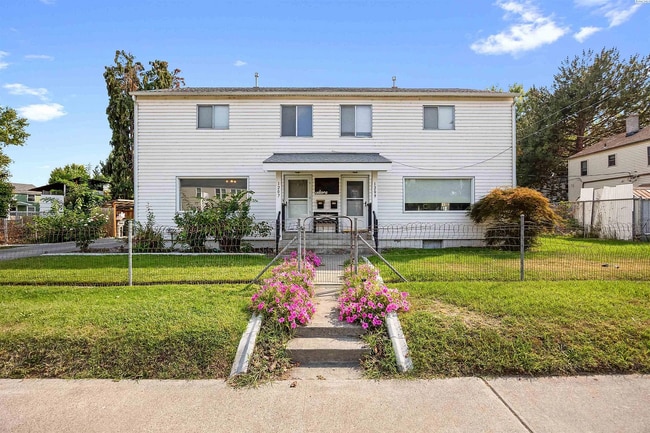 Building Photo - 1207 Putnam St