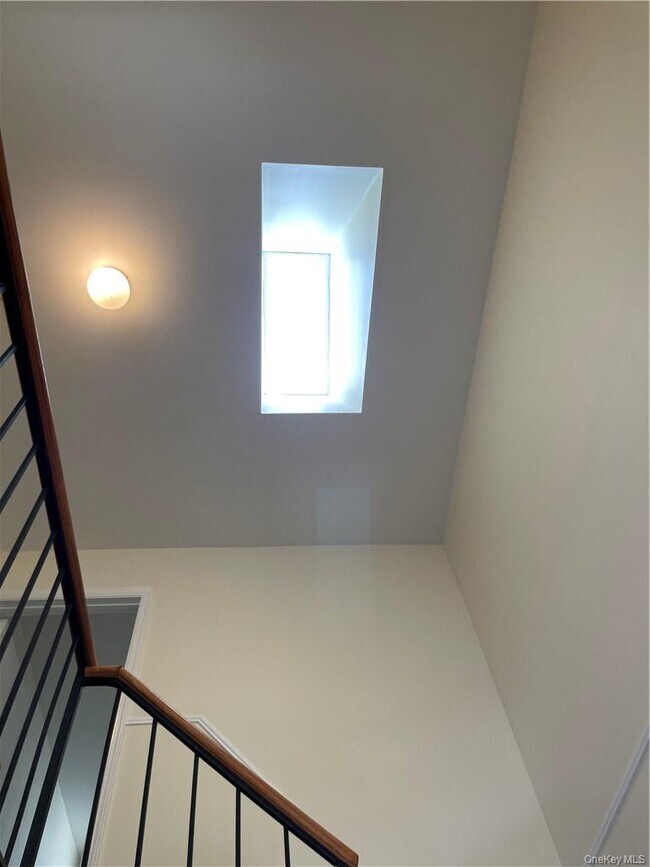 Building Photo - 100 Hillside Dr