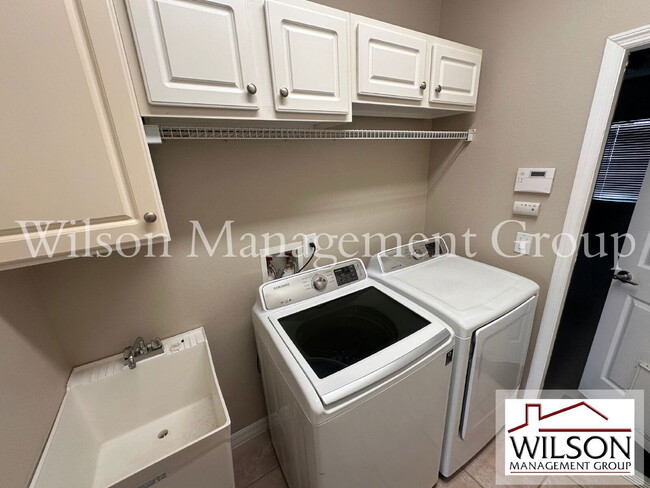 Building Photo - 4962 Rock Rose Loop