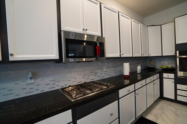 Building Photo - 15750 Longboat Key Dr