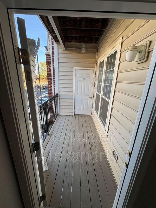 Building Photo - 1571 Spring Gate Dr.