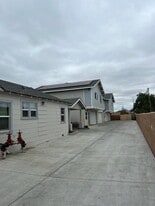 Building Photo - 471 E Newlove Dr