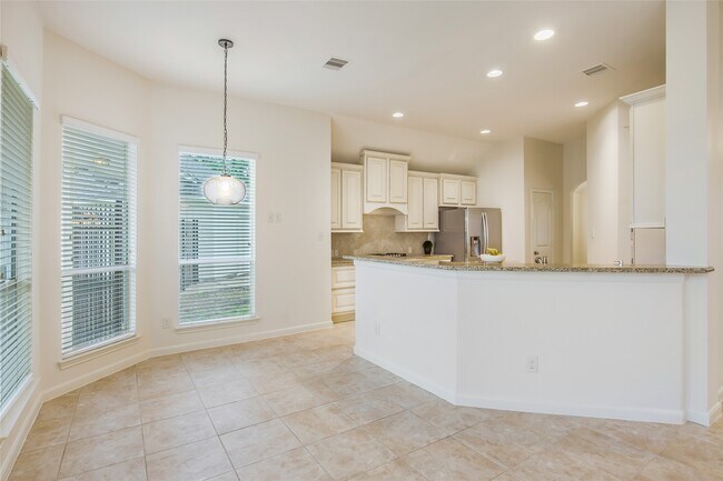 Building Photo - 26819 Shoal Hollow Ct