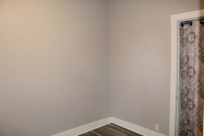 Building Photo - 404 Liberty St