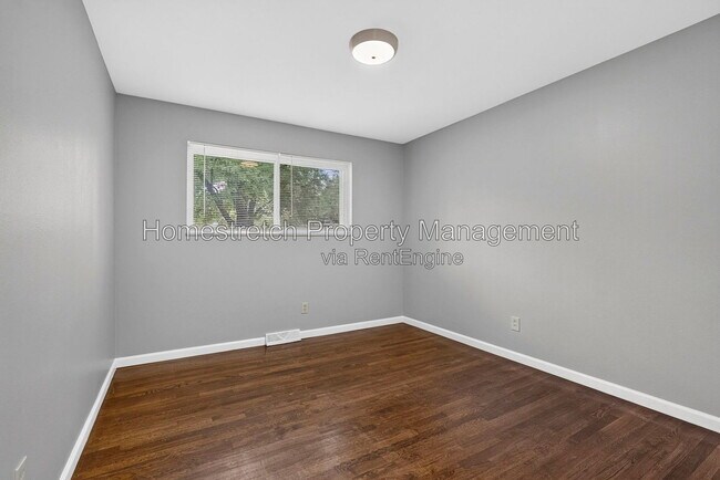 Building Photo - 9991 Fox Hall Ct