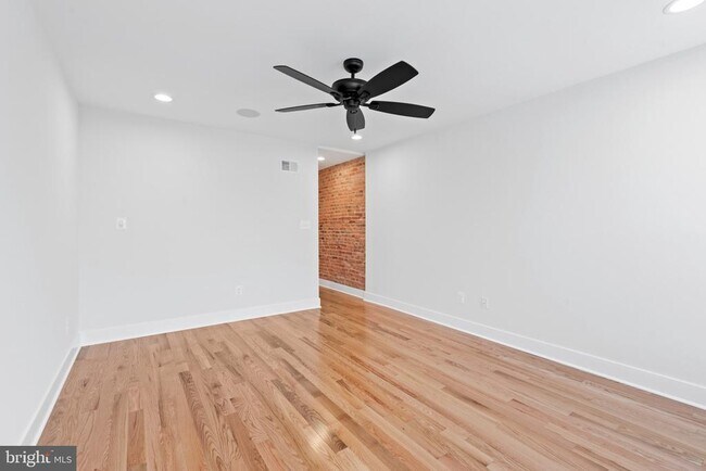 Building Photo - 1434 Marshall St