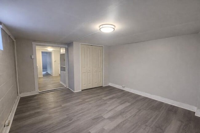 Building Photo - Cumberland Drive Triplex