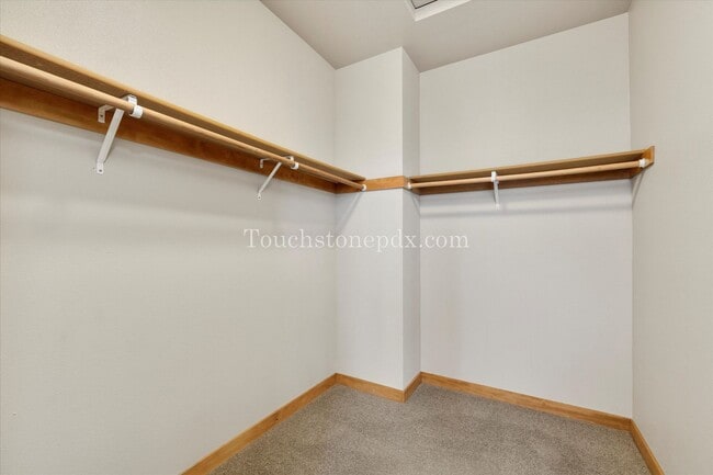 Building Photo - Radiant 3-bedroom Home in Downtown Canby