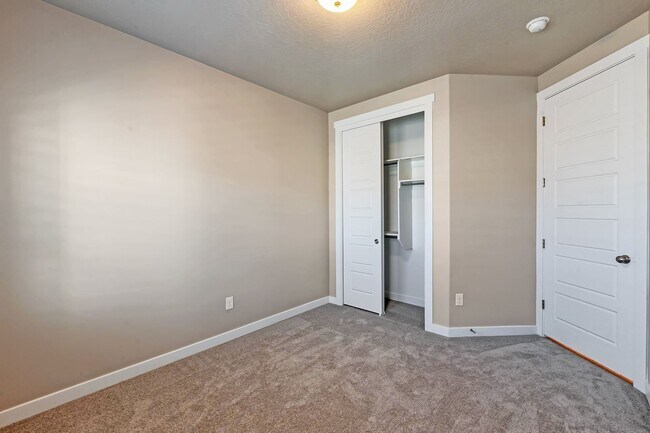 Building Photo - 2389 N 4000 W