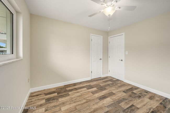 Building Photo - 458 Sandpiper Dr