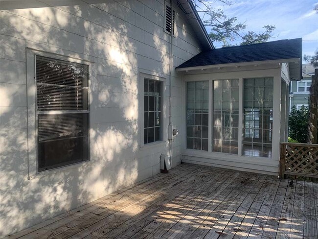 Building Photo - 1607 Jackson Bluff Rd