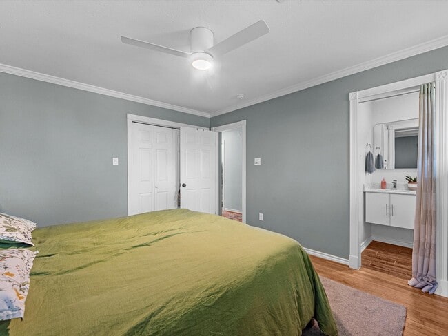 Building Photo - 712 Barbara St