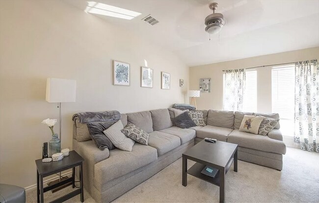 Upstairs living space - 1607 Kemah Dr