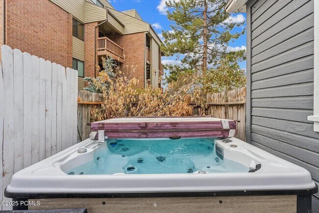 Building Photo - 1503 Park Ave