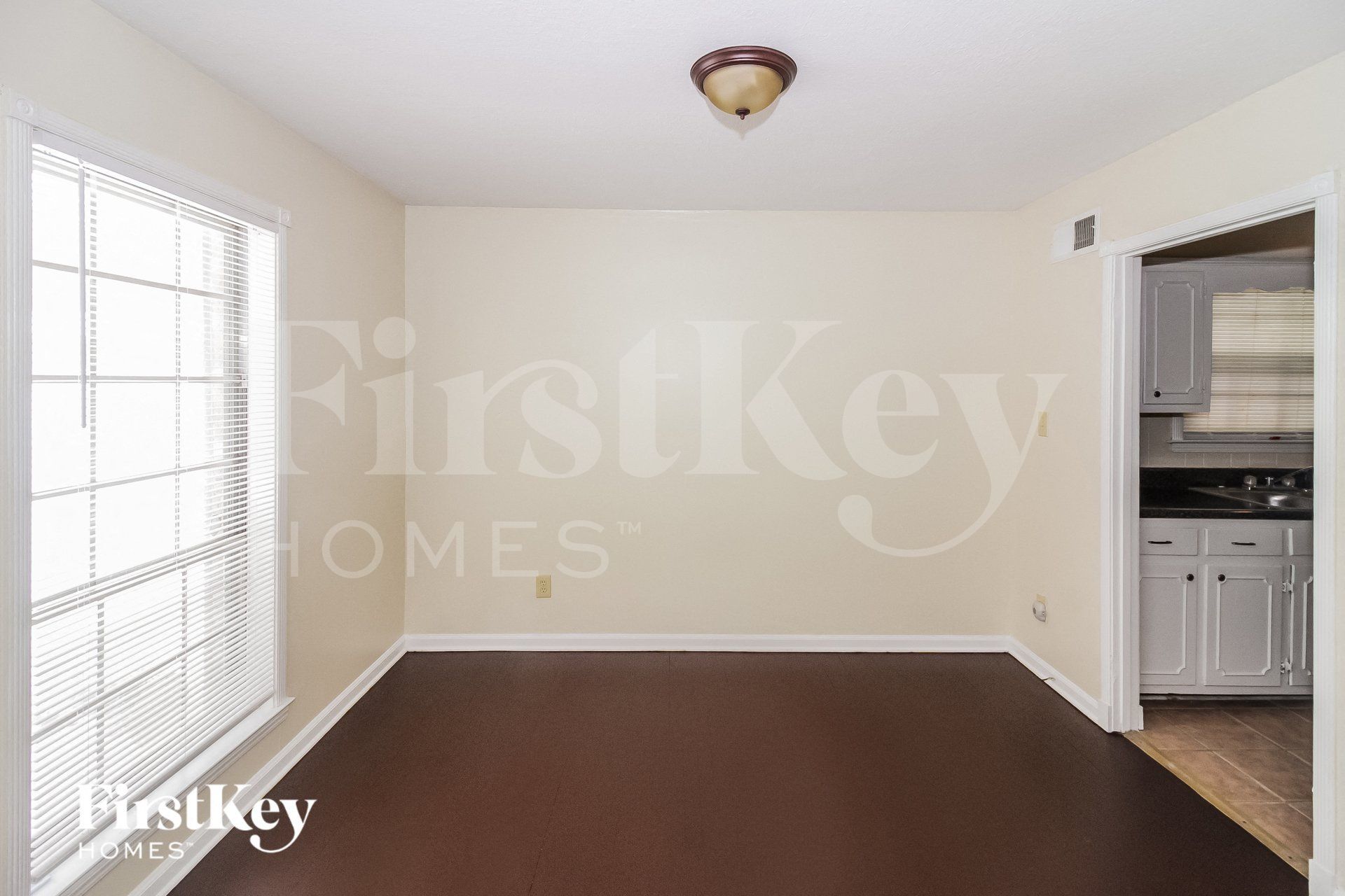 Building Photo - 5809 Foxdale Rd