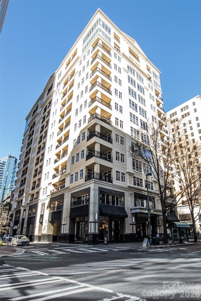 Building Photo - 230 S Tryon St