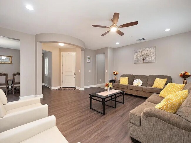 Building Photo - 4054 Camden Ct