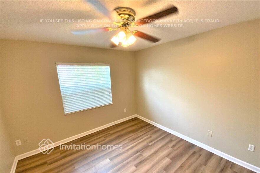 Building Photo - 9296 Lake Serena Dr