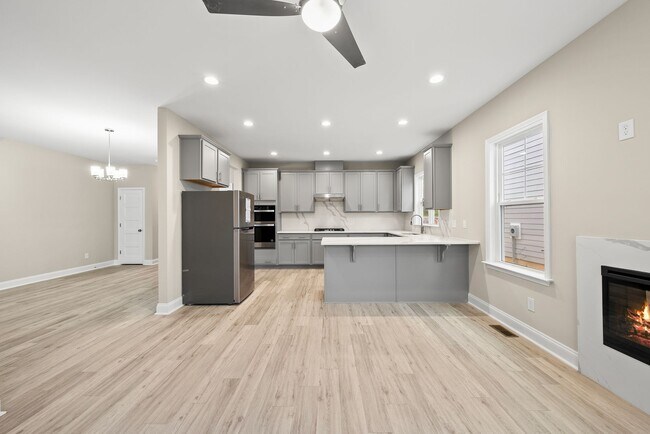 Building Photo - 7994 Humie Olive Rd
