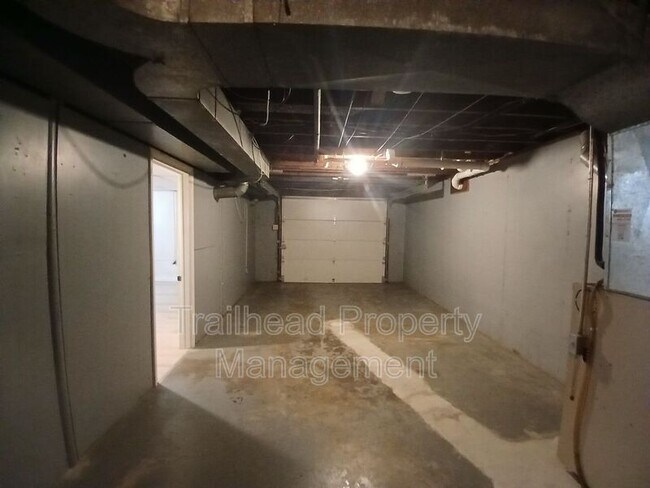 Building Photo - 3412 S Oxford Ave