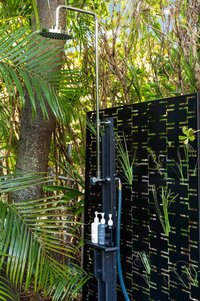 Building Photo - 1884 SW 17th St