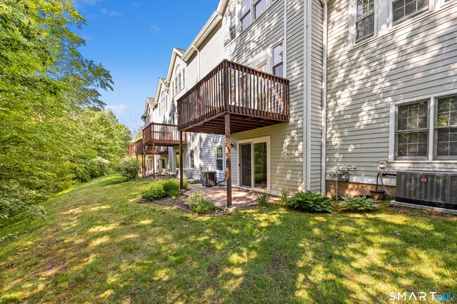 Building Photo - 6 Cypress Ln