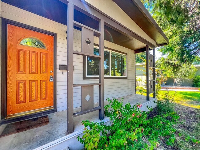 Building Photo - Charming 3-Bedroom Home in Napa’s Sought-A...