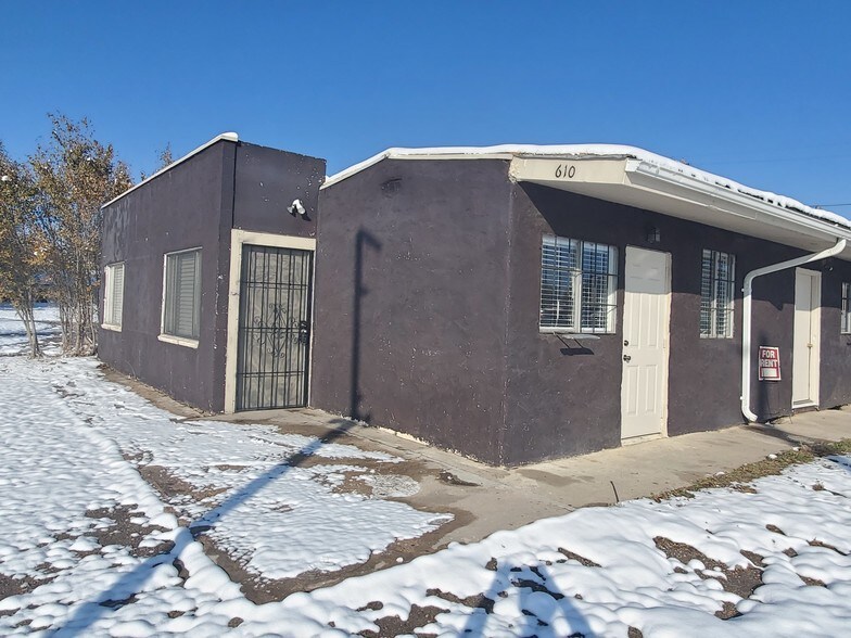 Building Photo - 610 Dahlia St