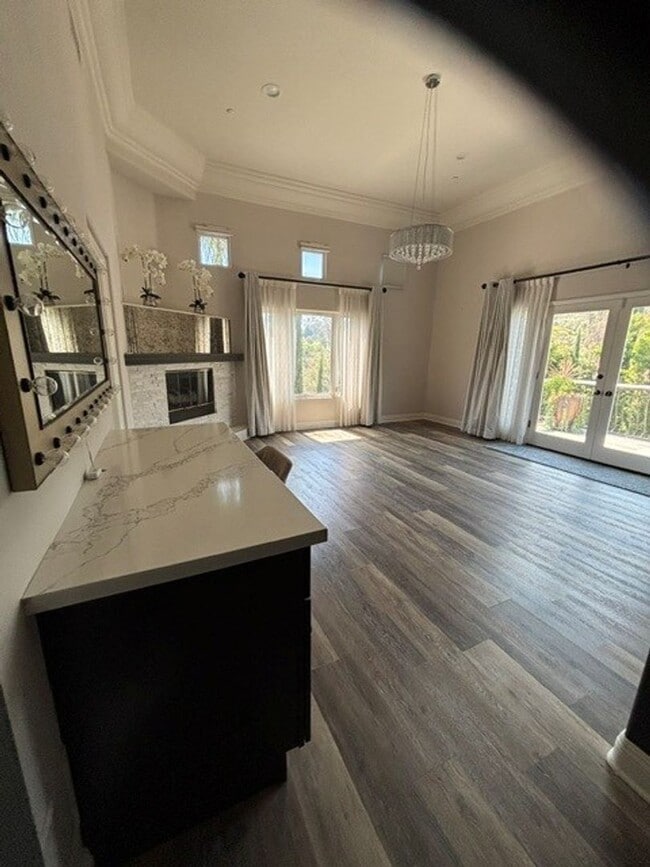 Building Photo - 30732 Paseo Elegancia