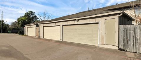 Building Photo - 11557 Sabo Rd
