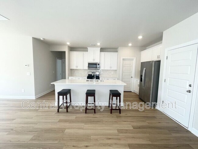 Building Photo - 671 Cozy Blf Rd