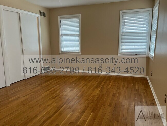 Building Photo - Spacious One Level Home on HUGE LOT!