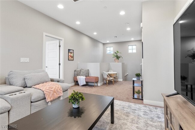 Building Photo - 14 Parco Fiore Ct